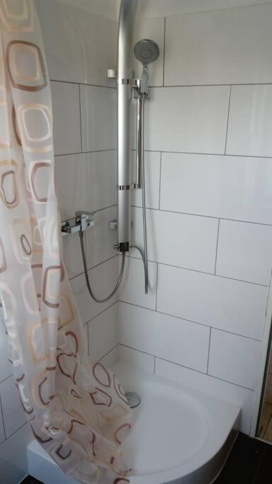 Ferienwohnung Finn Im Haus Maarten Куксхафен Экстерьер фото